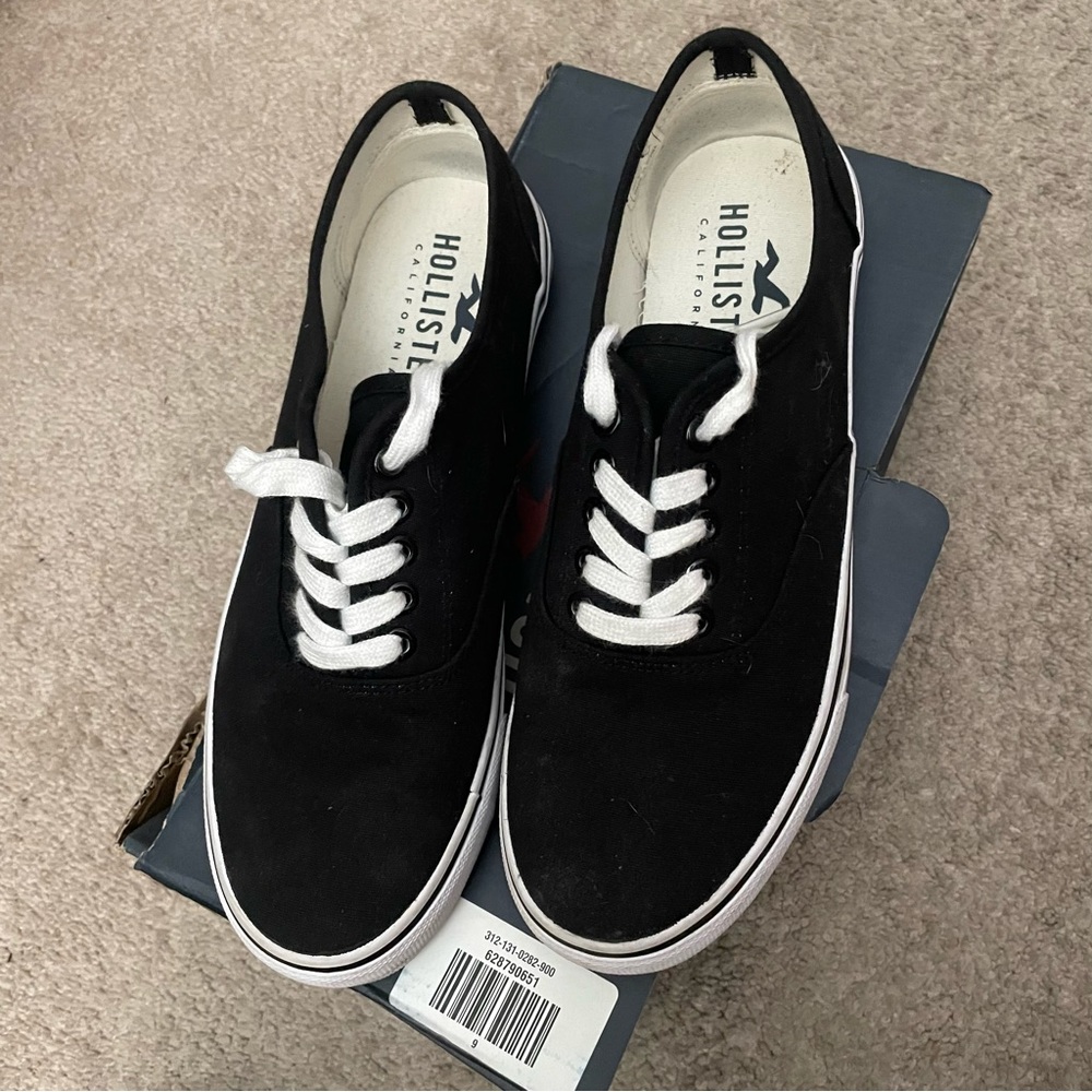 Hollister Lace Up Shoes
